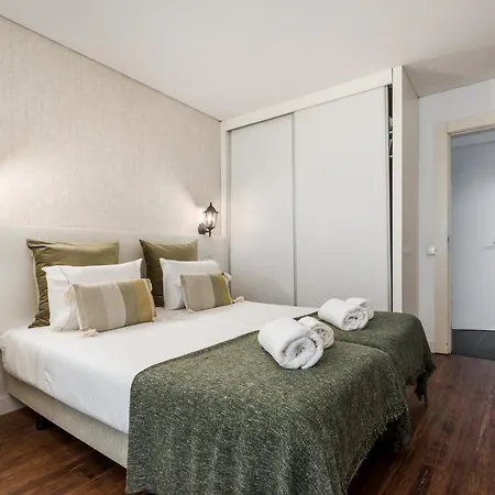 Clerigos Design By Hosty Porto