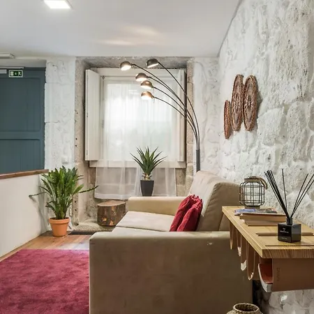 Clerigos Design By Hosty