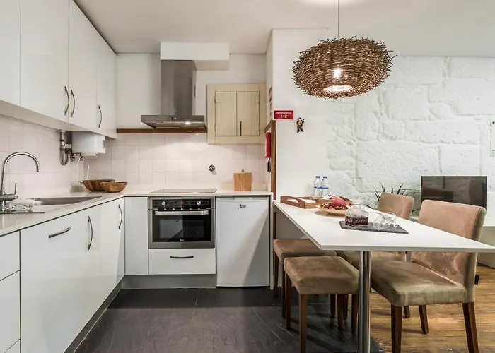 Apartman Clerigos Design By Hosty *