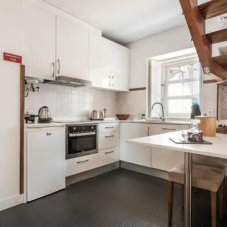 Apartman Clerigos Design By Hosty *