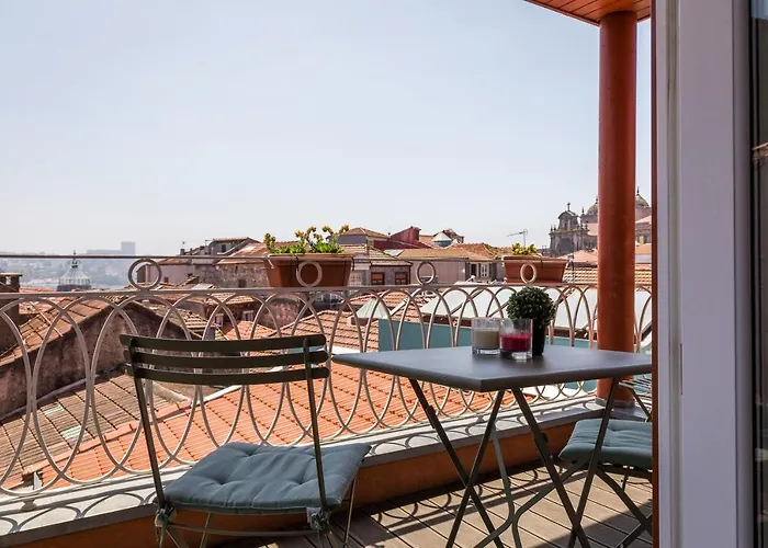 Clerigos Design By Hosty